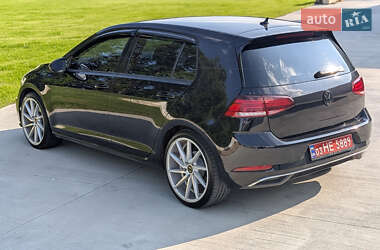 Хетчбек Volkswagen e-Golf 2018 в 
