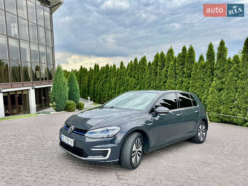 Хэтчбек Volkswagen e-Golf 2020 в 