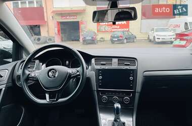 Хетчбек Volkswagen e-Golf 2019 в 
