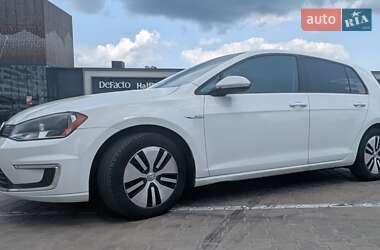 Хэтчбек Volkswagen e-Golf 2016 в Киеве