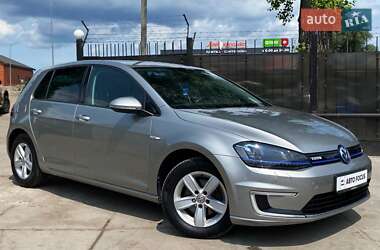 Хэтчбек Volkswagen e-Golf 2016 в Киеве