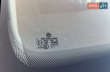 Хетчбек Volkswagen e-Golf 2020 в 