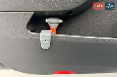 Хетчбек Volkswagen e-Golf 2020 в 
