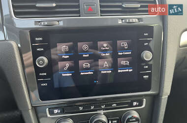 Хетчбек Volkswagen e-Golf 2020 в 