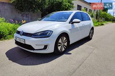 Хэтчбек Volkswagen e-Golf 2014 в 