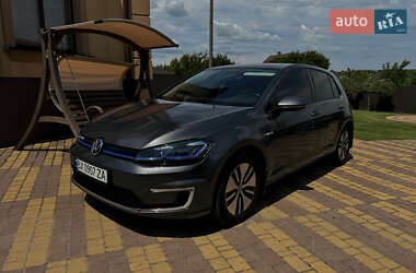 Хэтчбек Volkswagen e-Golf 2018 в Хмельницком