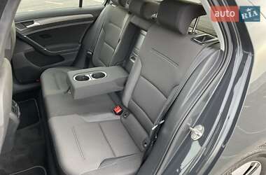 Хетчбек Volkswagen e-Golf 2020 в 