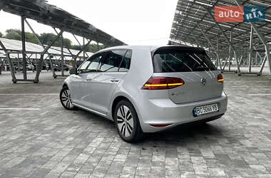 Хэтчбек Volkswagen e-Golf 2015 в 