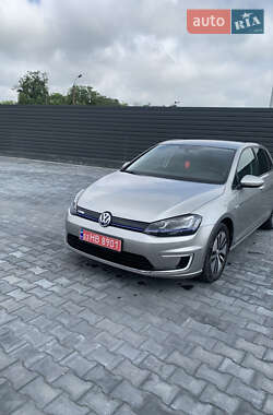 Хэтчбек Volkswagen e-Golf 2015 в Каменец-Подольском