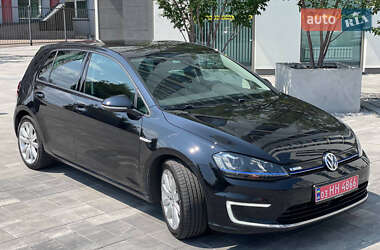 Хэтчбек Volkswagen e-Golf 2015 в 