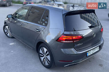 Хэтчбек Volkswagen e-Golf 2018 в 