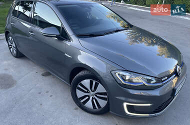 Хэтчбек Volkswagen e-Golf 2018 в 