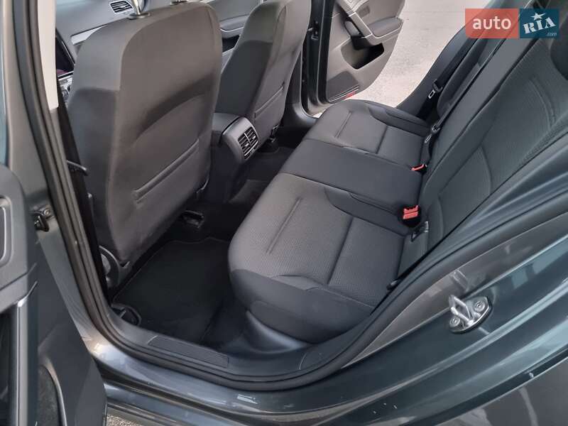 Хетчбек Volkswagen e-Golf 2018 в Кропивницькому