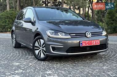 Хетчбек Volkswagen e-Golf 2019 в 