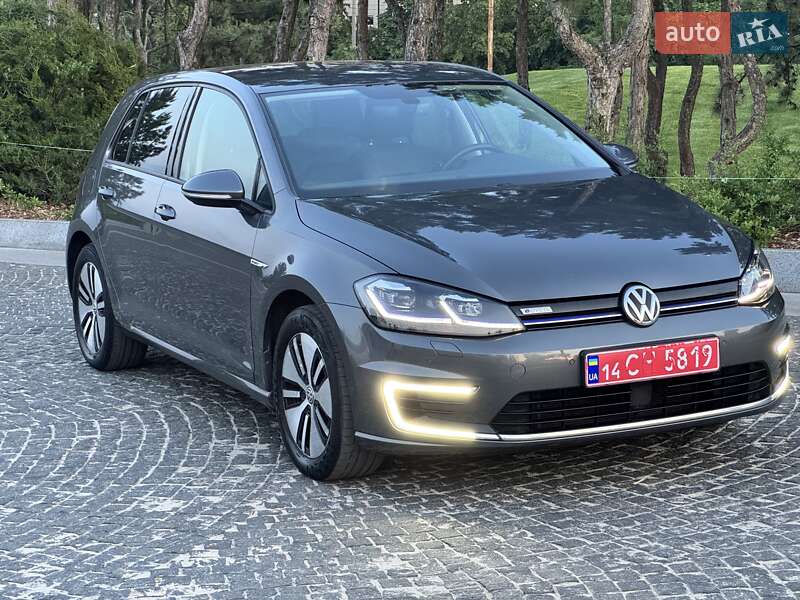 Хетчбек Volkswagen e-Golf 2019 в Дніпрі
