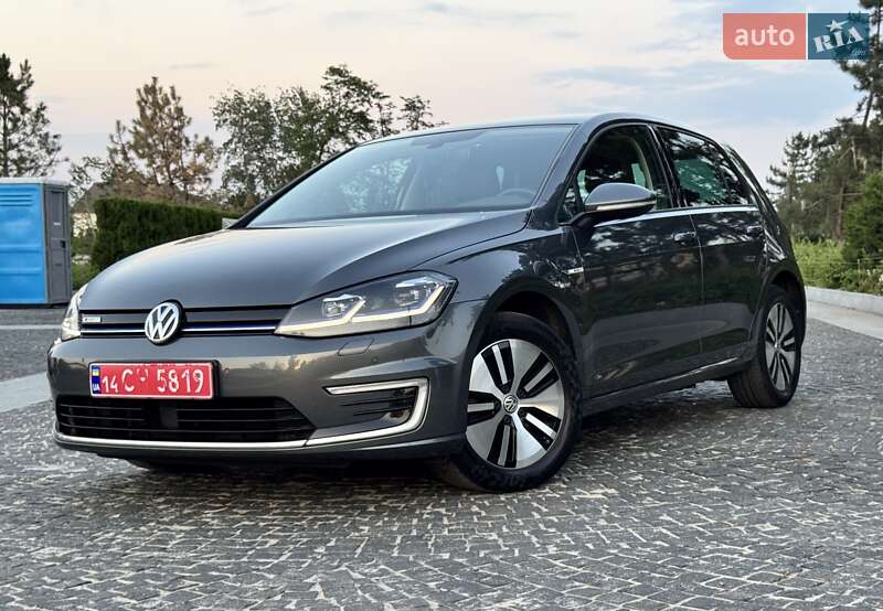 Хетчбек Volkswagen e-Golf 2019 в Дніпрі