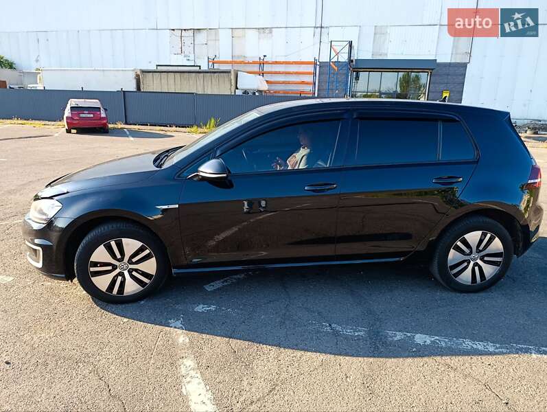 Хетчбек Volkswagen e-Golf 2015 в Одесі