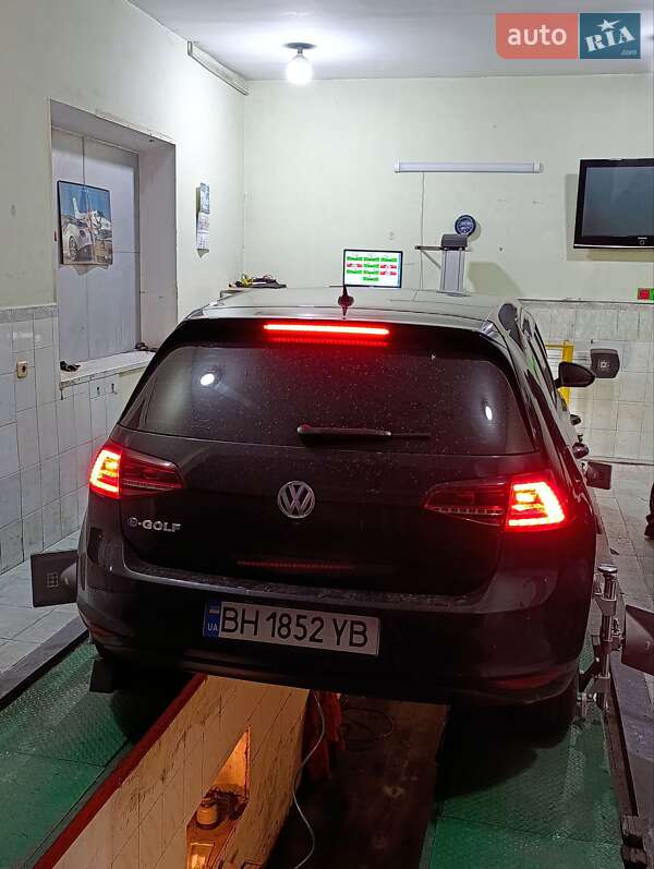 Хетчбек Volkswagen e-Golf 2015 в Одесі
