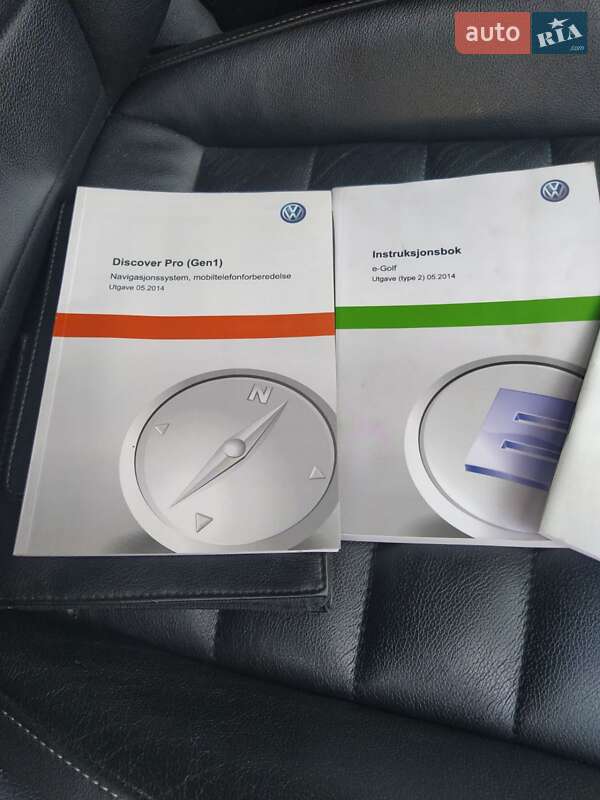 Хэтчбек Volkswagen e-Golf 2014 в Шептицькому
