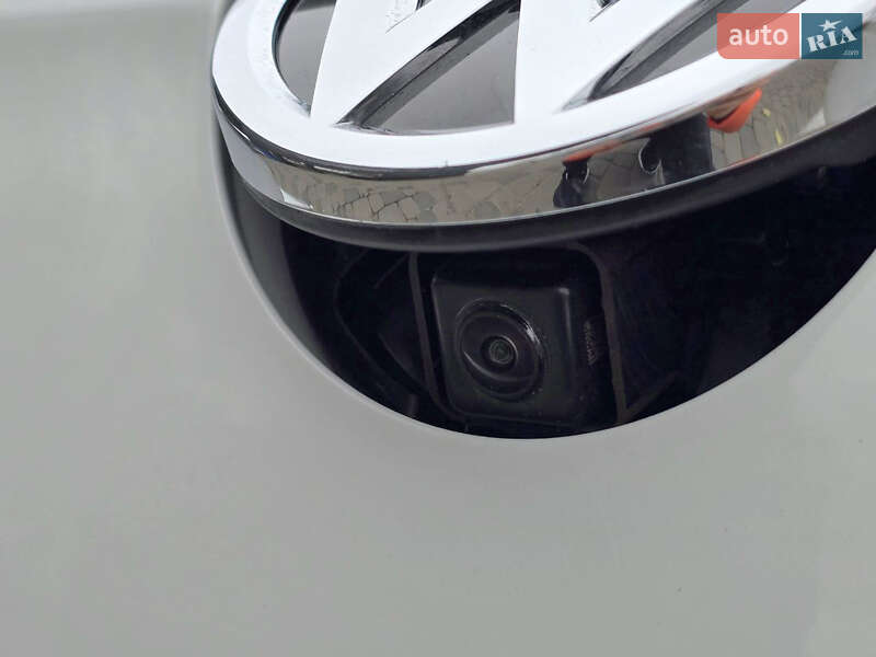 Хэтчбек Volkswagen e-Golf 2020 в Першотравенске