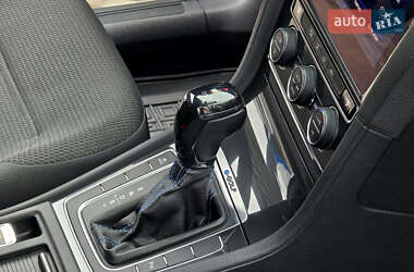 Хэтчбек Volkswagen e-Golf 2020 в Першотравенске