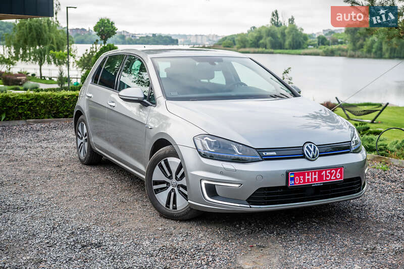 Хетчбек Volkswagen e-Golf 2016 в Умані