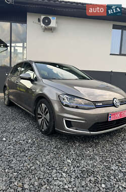 Хэтчбек Volkswagen e-Golf 2015 в 