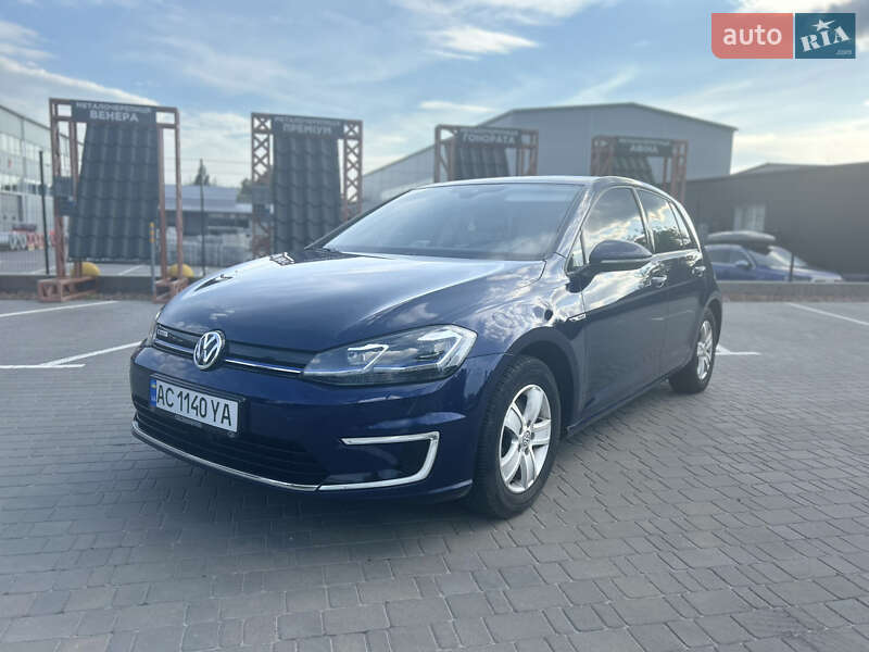 Хэтчбек Volkswagen e-Golf 2017 в Житомире