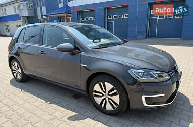 Хэтчбек Volkswagen e-Golf 2017 в Коломые
