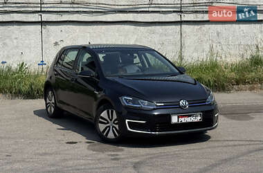Хэтчбек Volkswagen e-Golf 2017 в Киеве