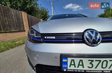Хэтчбек Volkswagen e-Golf 2016 в 
