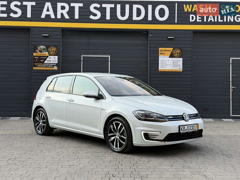 Хетчбек Volkswagen e-Golf 2020 в Мукачевому