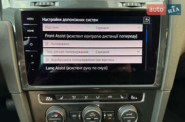 Хэтчбек Volkswagen e-Golf 2020 в 