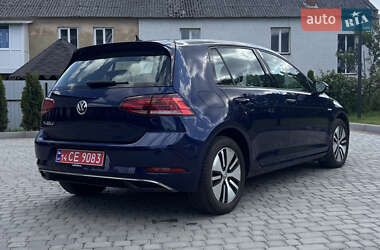 Хэтчбек Volkswagen e-Golf 2017 в 