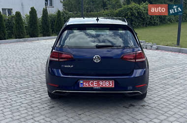 Хэтчбек Volkswagen e-Golf 2017 в 