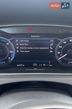 Хэтчбек Volkswagen e-Golf 2017 в 