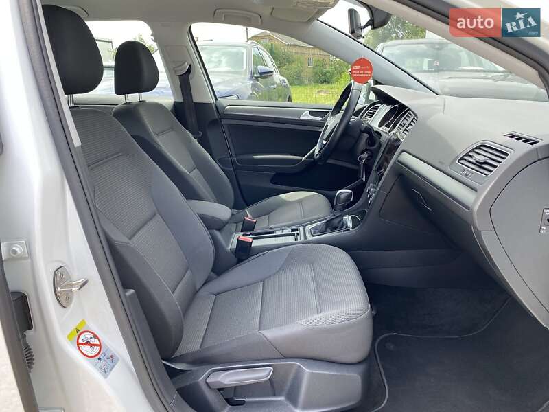 Хетчбек Volkswagen e-Golf 2020 в Львові