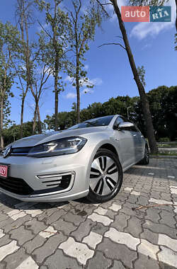 Хэтчбек Volkswagen e-Golf 2019 в 