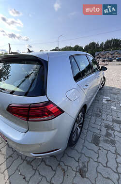 Хэтчбек Volkswagen e-Golf 2019 в 