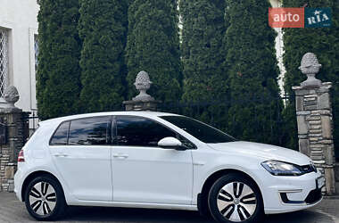Хэтчбек Volkswagen e-Golf 2015 в 