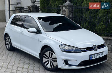 Хэтчбек Volkswagen e-Golf 2015 в 