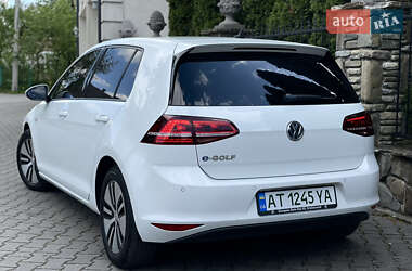 Хэтчбек Volkswagen e-Golf 2015 в 