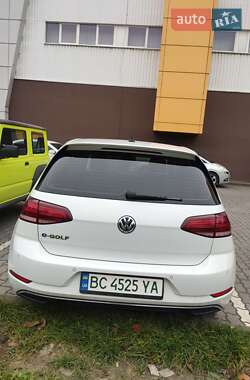 Хэтчбек Volkswagen e-Golf 2019 в 