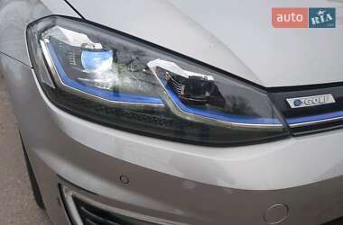 Хэтчбек Volkswagen e-Golf 2019 в Львове