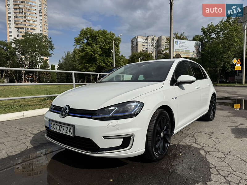 Volkswagen e-Golf 2017