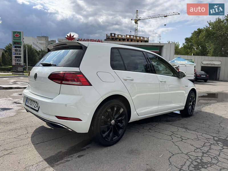 Хэтчбек Volkswagen e-Golf 2017 в Харькове фото 6 Хэтчбек Volkswagen e-Golf 2017 в Харькове