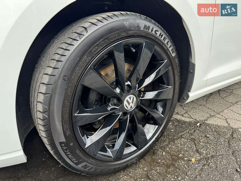 Хэтчбек Volkswagen e-Golf 2017 в Харькове фото 27 Хэтчбек Volkswagen e-Golf 2017 в Харькове