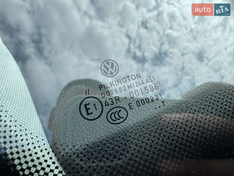 Хэтчбек Volkswagen e-Golf 2017 в Харькове фото 40 Хэтчбек Volkswagen e-Golf 2017 в Харькове