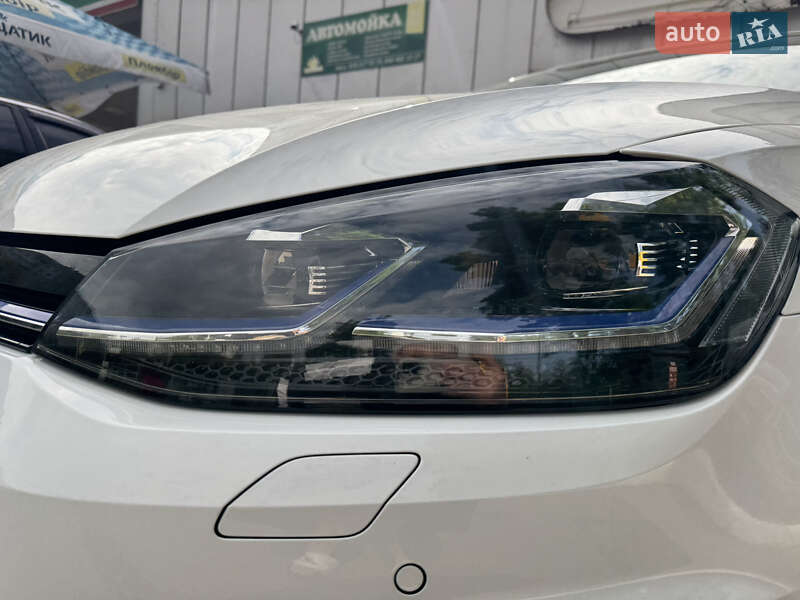 Хэтчбек Volkswagen e-Golf 2017 в Харькове фото 50 Хэтчбек Volkswagen e-Golf 2017 в Харькове