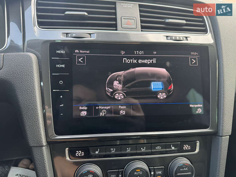 Хэтчбек Volkswagen e-Golf 2017 в Харькове фото 60 Хэтчбек Volkswagen e-Golf 2017 в Харькове